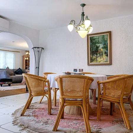 Villa Euphoria