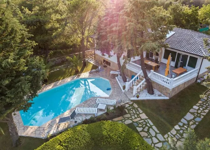Villa Euphoria *